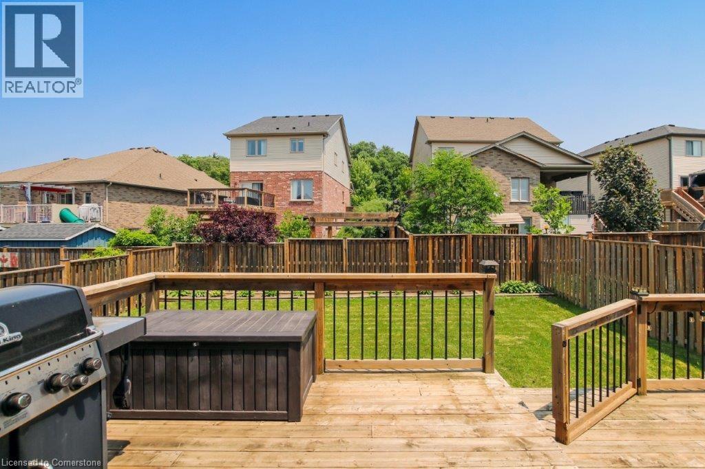 Photo 16 of 63 Redbud Crescent, Simcoe ON