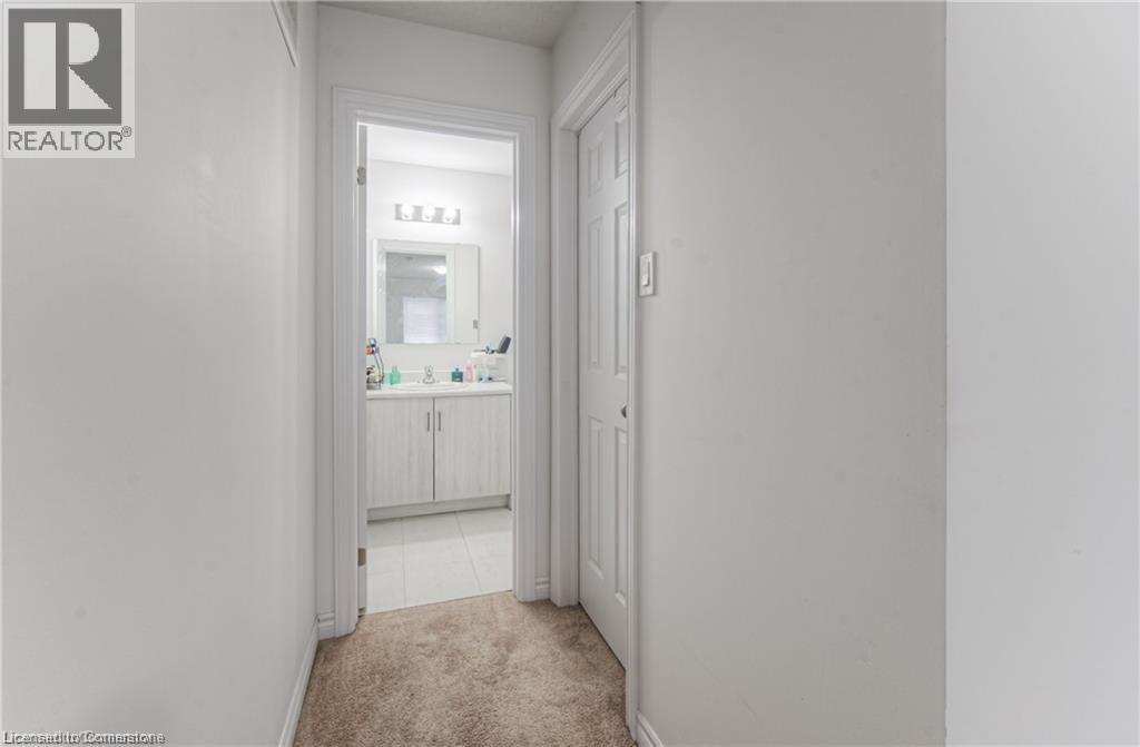 Photo 13 of 15 Dewberry Drive, Kitchener ON