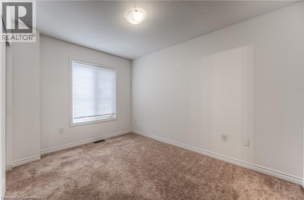 Photo 23 of 15 Dewberry Drive, Kitchener ON