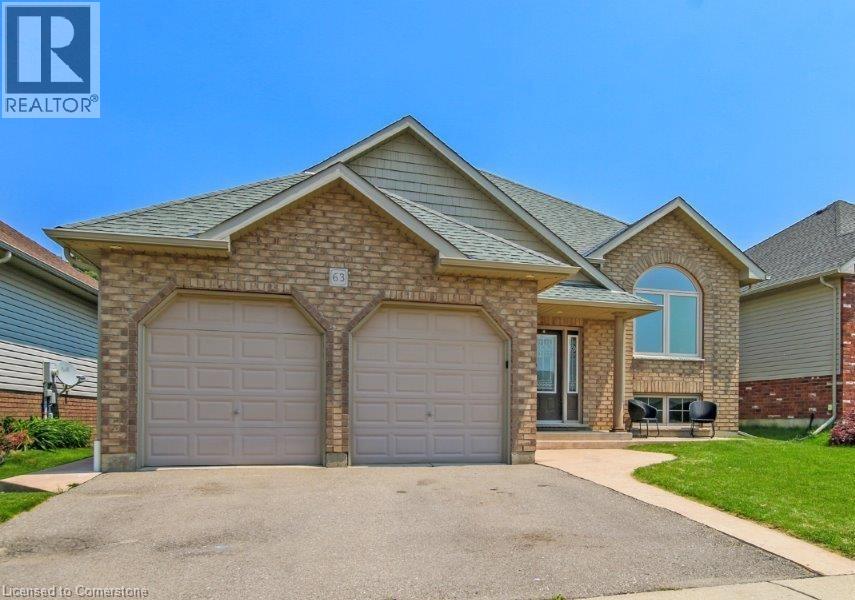 Photo 11 of 63 Redbud Crescent, Simcoe ON