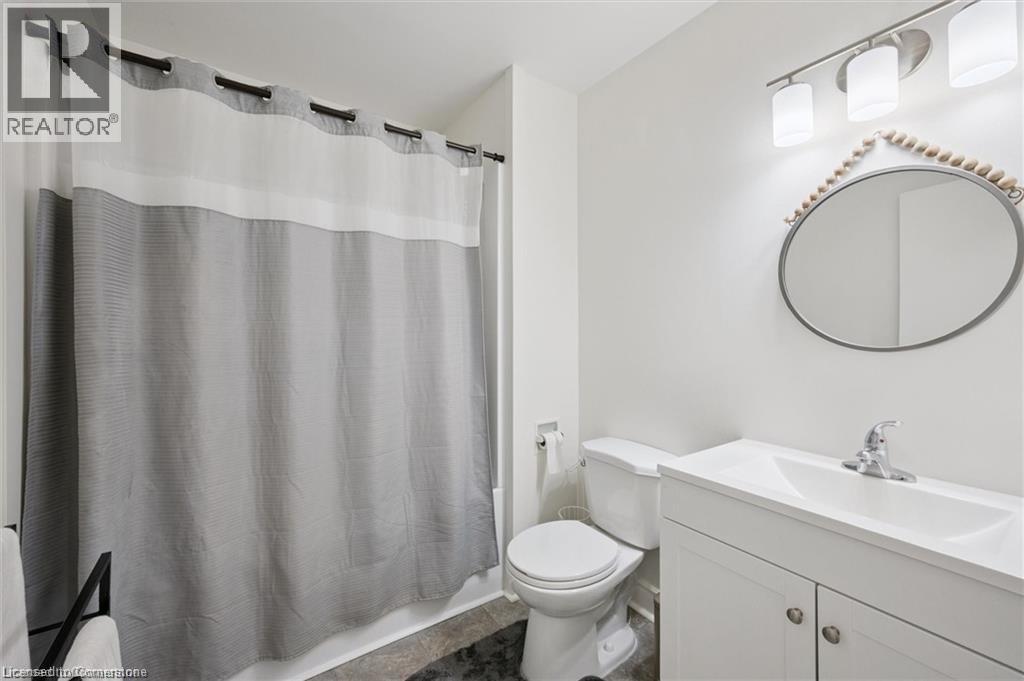Photo 16 of 320 Bluevale Street N Unit A, Waterloo ON