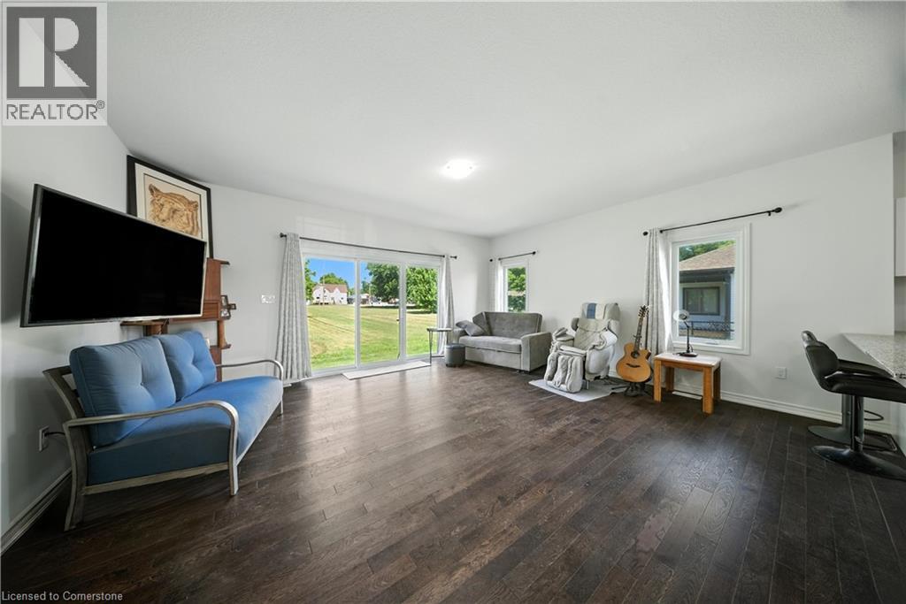 Photo 22 of 142 Ellen Street, Atwood ON