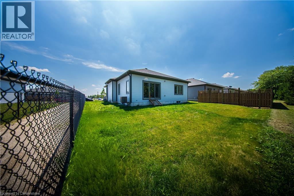 Photo 23 of 142 Ellen Street, Atwood ON