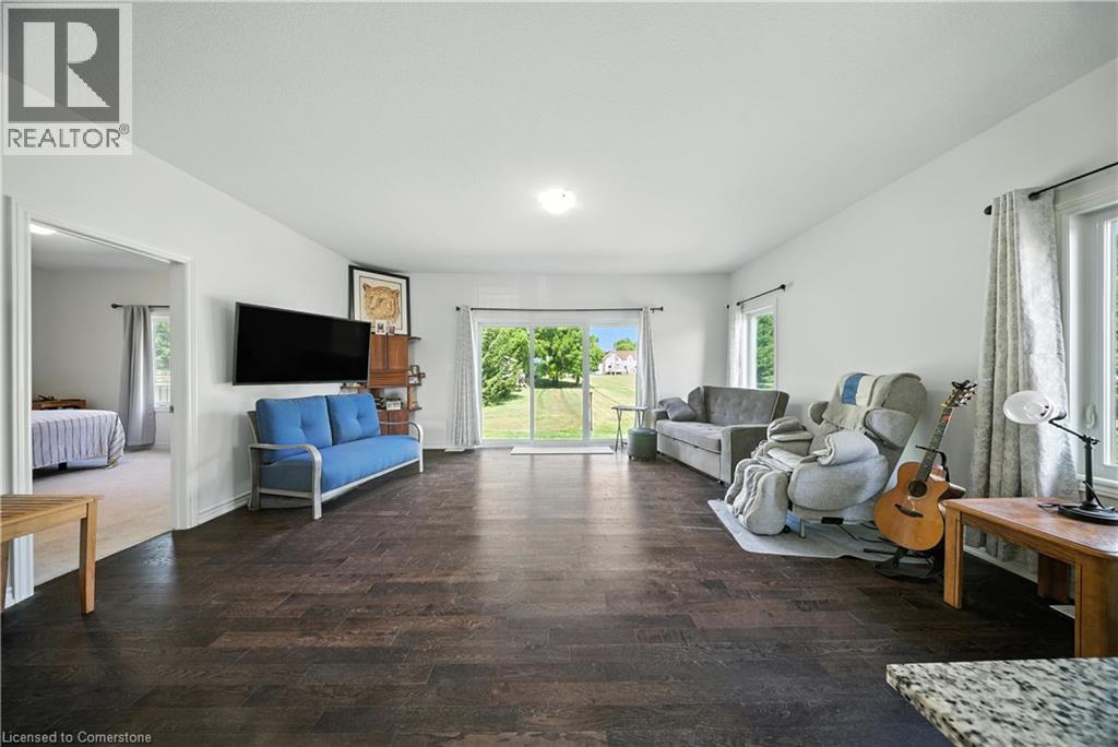 Photo 11 of 142 Ellen Street, Atwood ON