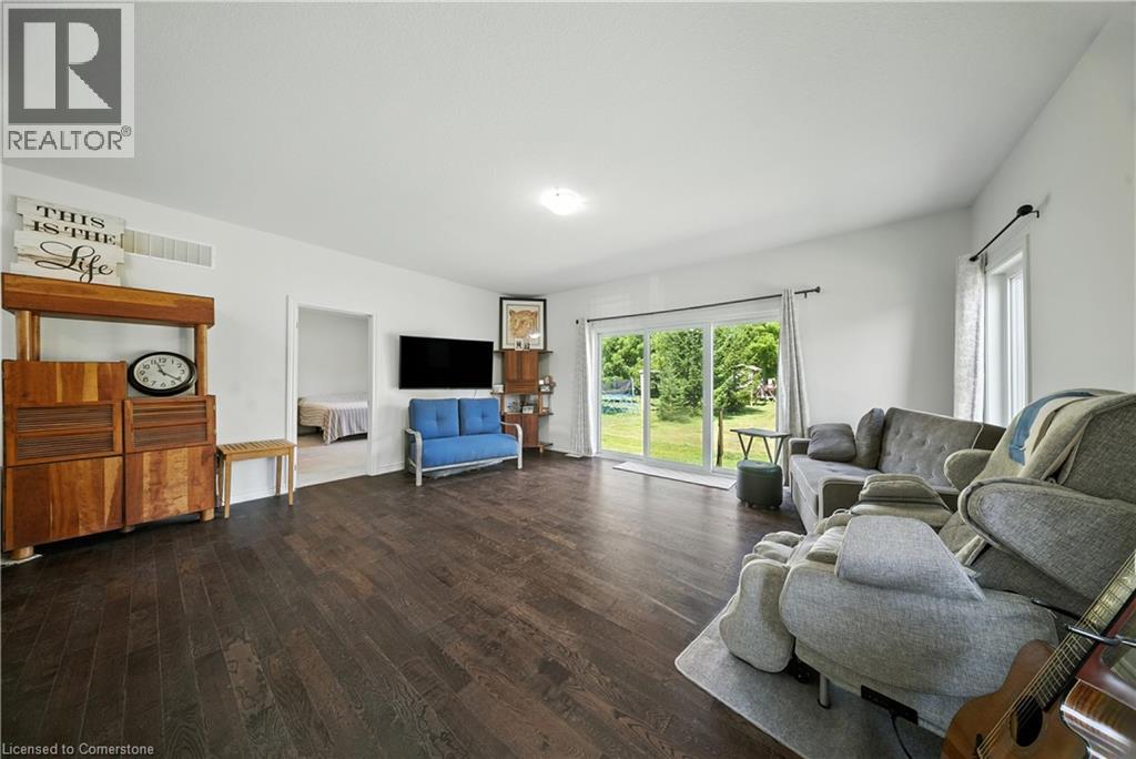 Photo 8 of 142 Ellen Street, Atwood ON