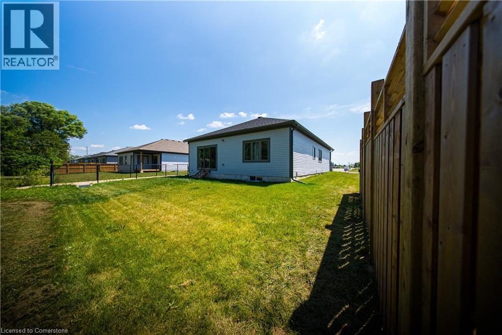 Photo 9 of 142 Ellen Street, Atwood ON