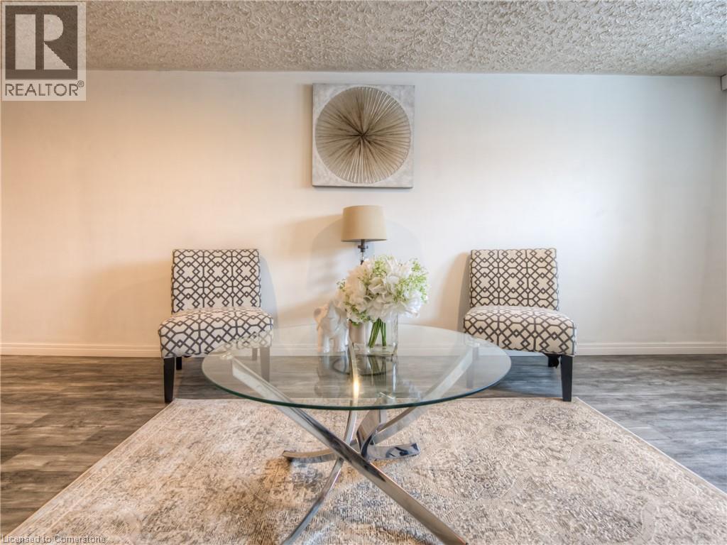 Photo 14 of 206 Green Valley Drive Unit 7, Kitchener ON