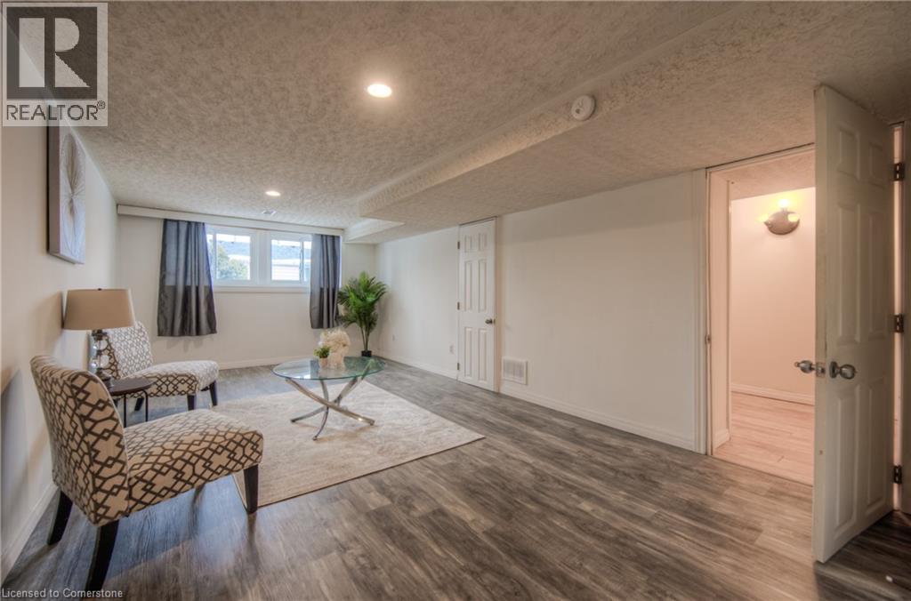 Photo 30 of 206 Green Valley Drive Unit 7, Kitchener ON