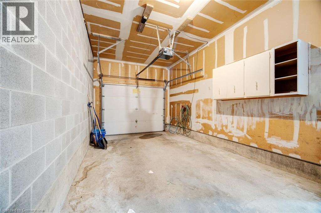 Photo 3 of 196 Millwood Crescent, Kitchener ON
