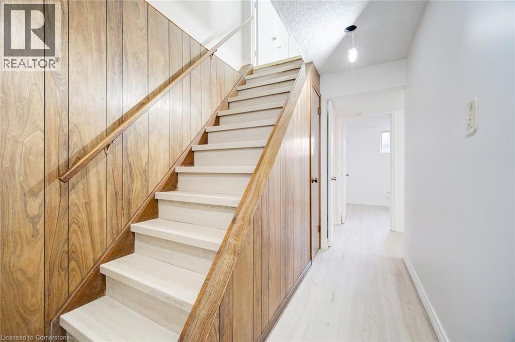 Photo 6 of 196 Millwood Crescent, Kitchener ON