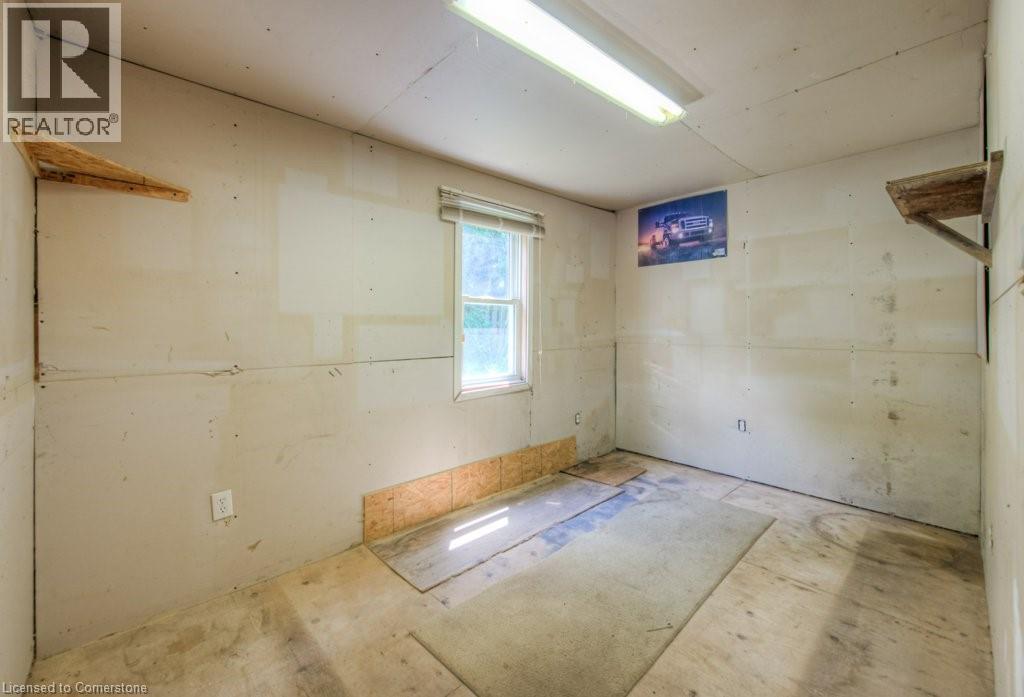 Photo 32 of 12 Duke Street, Brantford ON