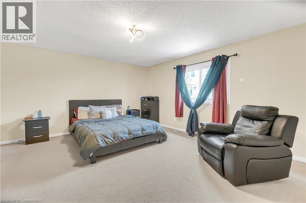 Photo 6 of 174 Wilderness Drive, Kitchener ON