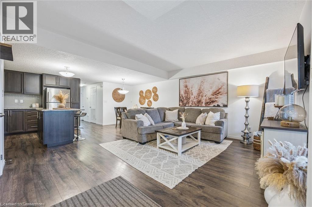 Photo 13 of 20 Sienna Street Unit D, Kitchener ON