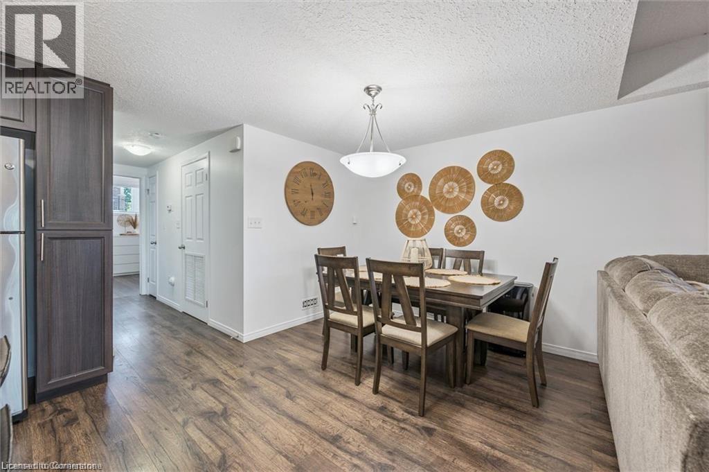 Photo 16 of 20 Sienna Street Unit D, Kitchener ON