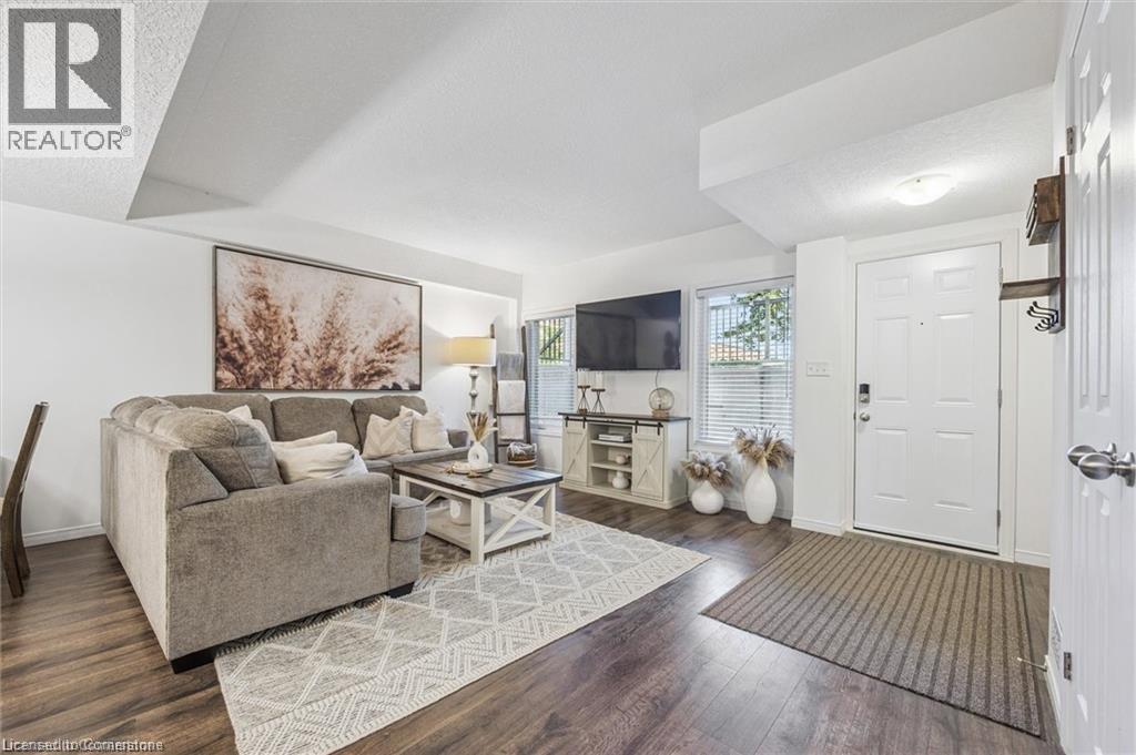 Photo 18 of 20 Sienna Street Unit D, Kitchener ON