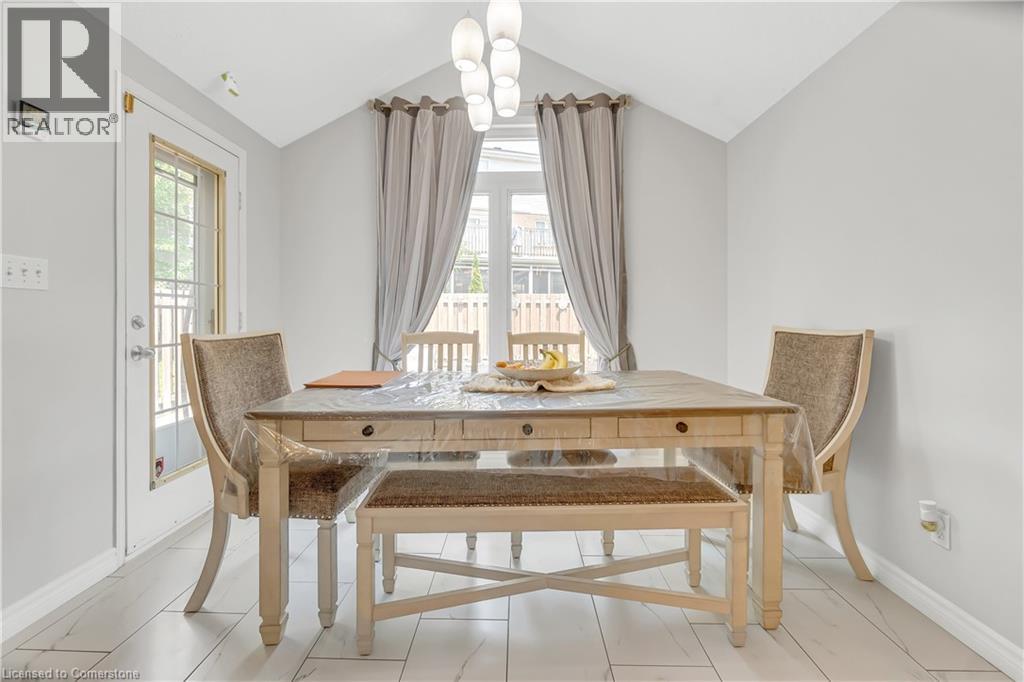 Photo 27 of 174 Wilderness Drive, Kitchener ON