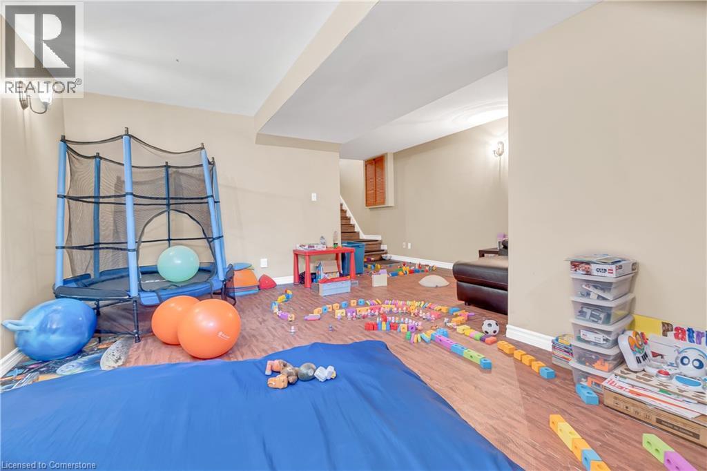 Photo 5 of 174 Wilderness Drive, Kitchener ON