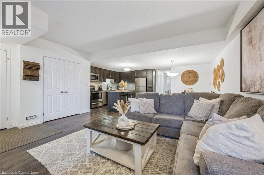 Photo 19 of 20 Sienna Street Unit D, Kitchener ON