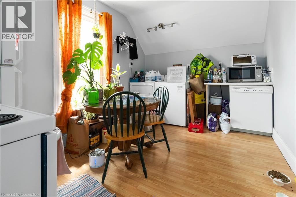 Photo 11 of 12 Duke Street, Brantford ON