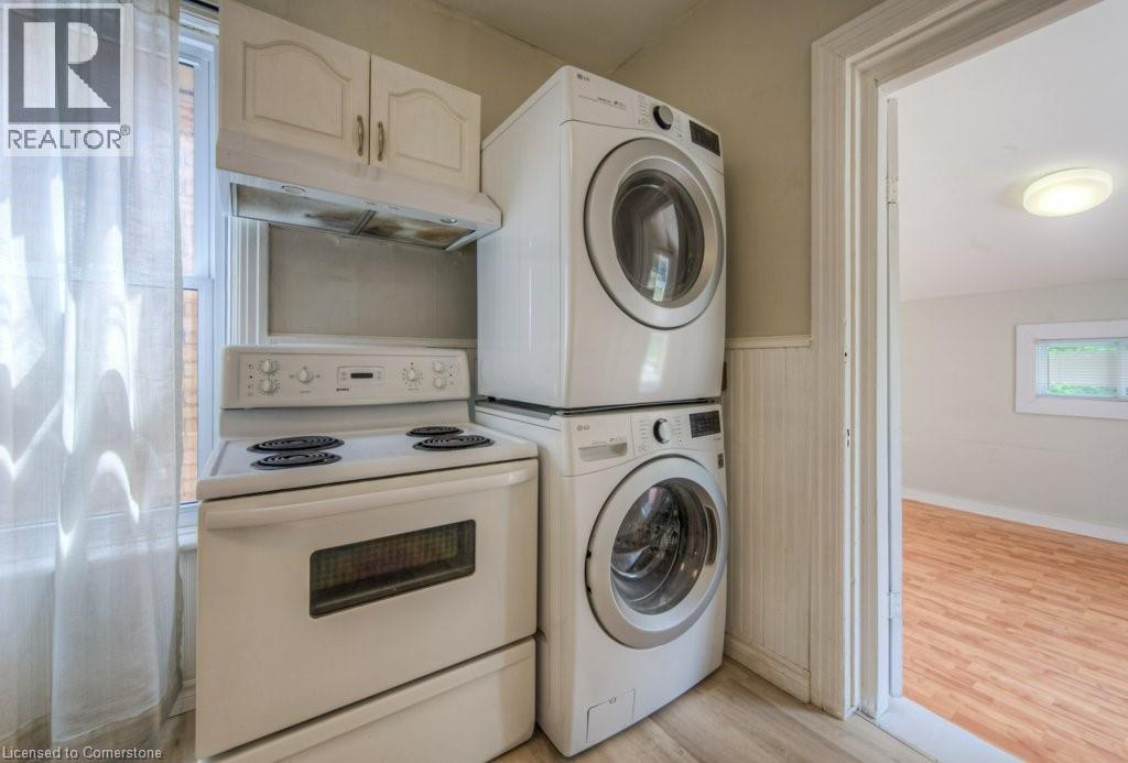 Photo 25 of 12 Duke Street, Brantford ON
