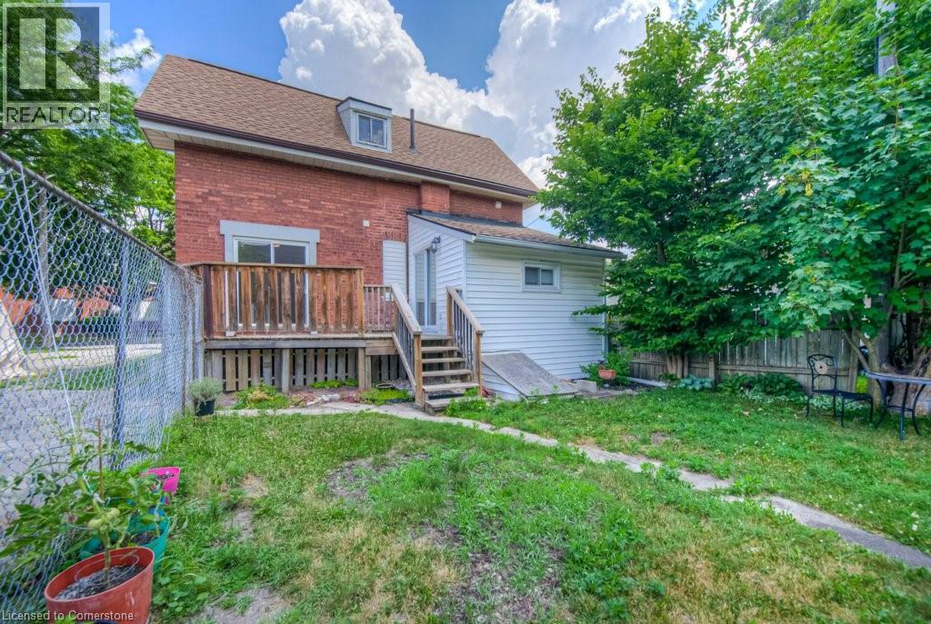 Photo 27 of 12 Duke Street, Brantford ON
