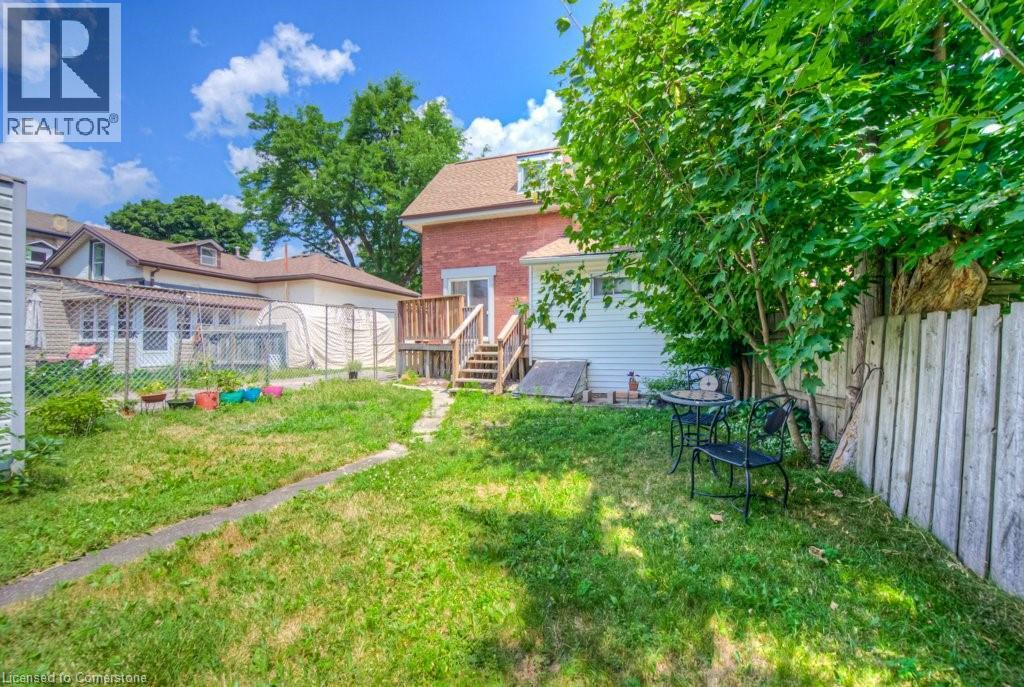 Photo 3 of 12 Duke Street, Brantford ON