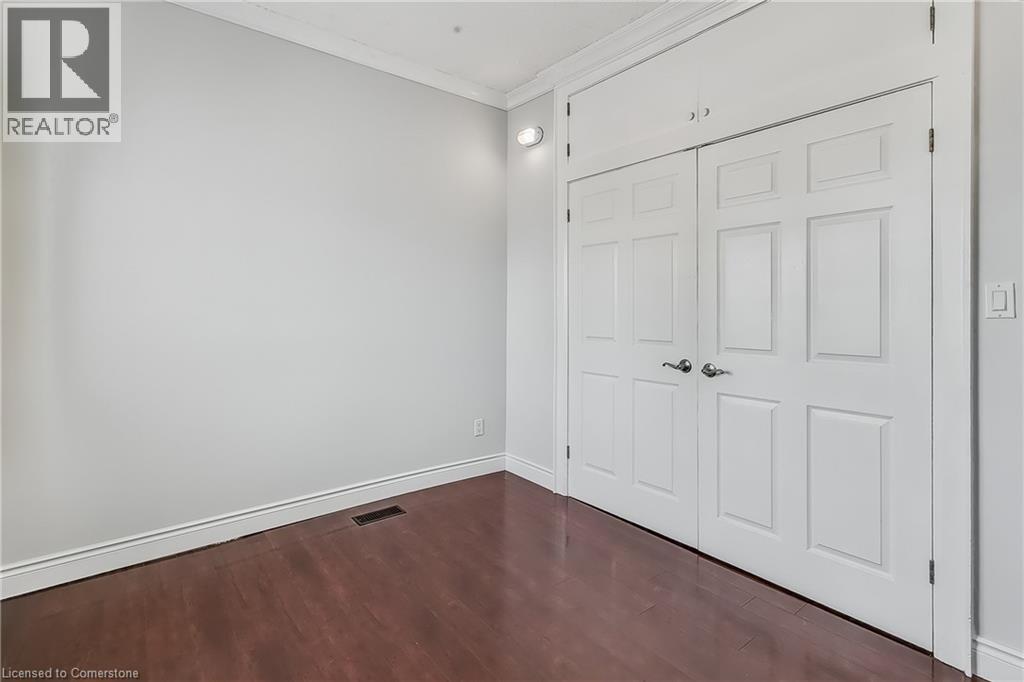 Photo 27 of 704 Roxborough Avenue, Hamilton ON