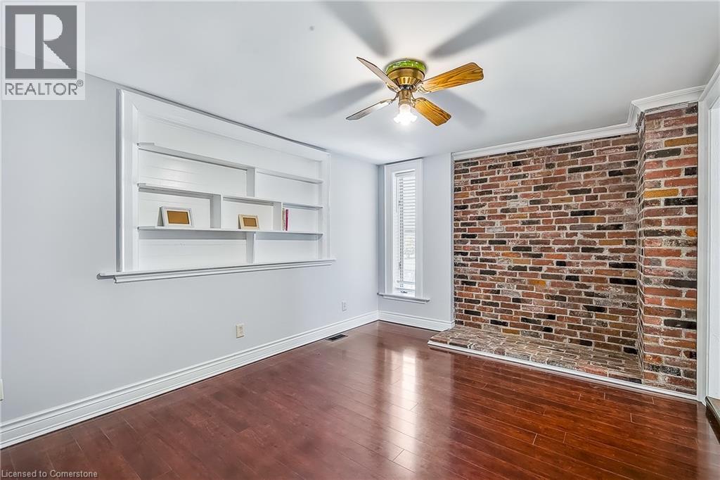 Photo 13 of 704 Roxborough Avenue, Hamilton ON