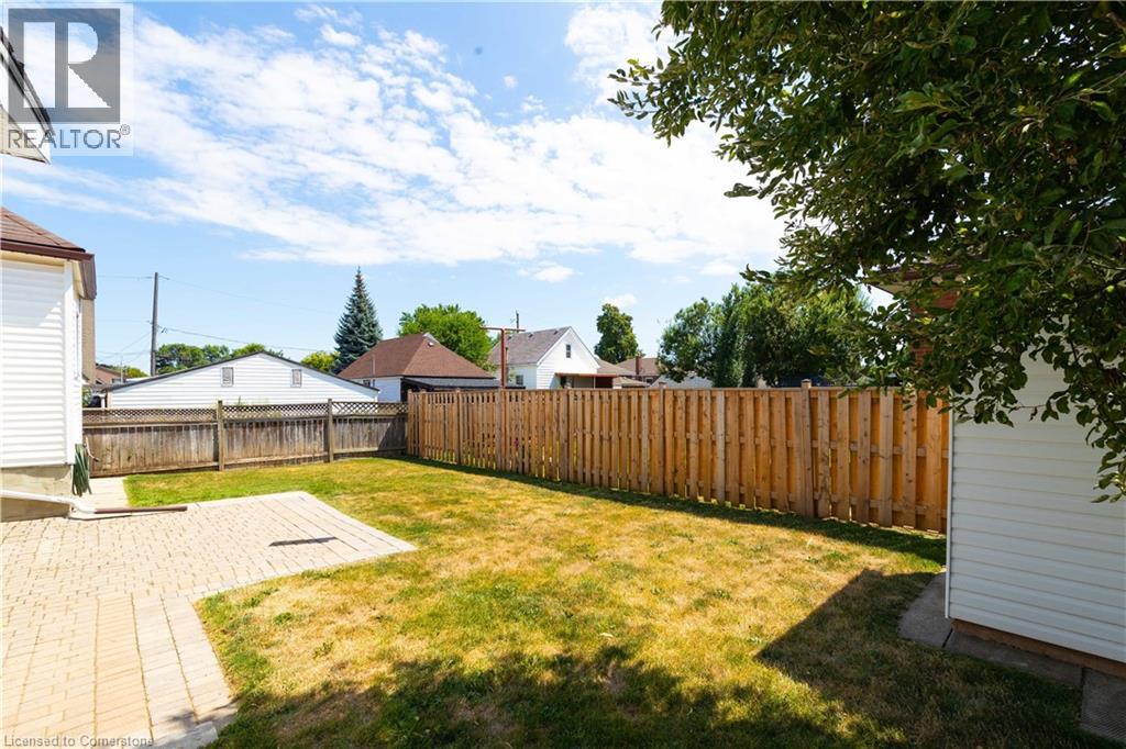 Photo 22 of 704 Roxborough Avenue, Hamilton ON