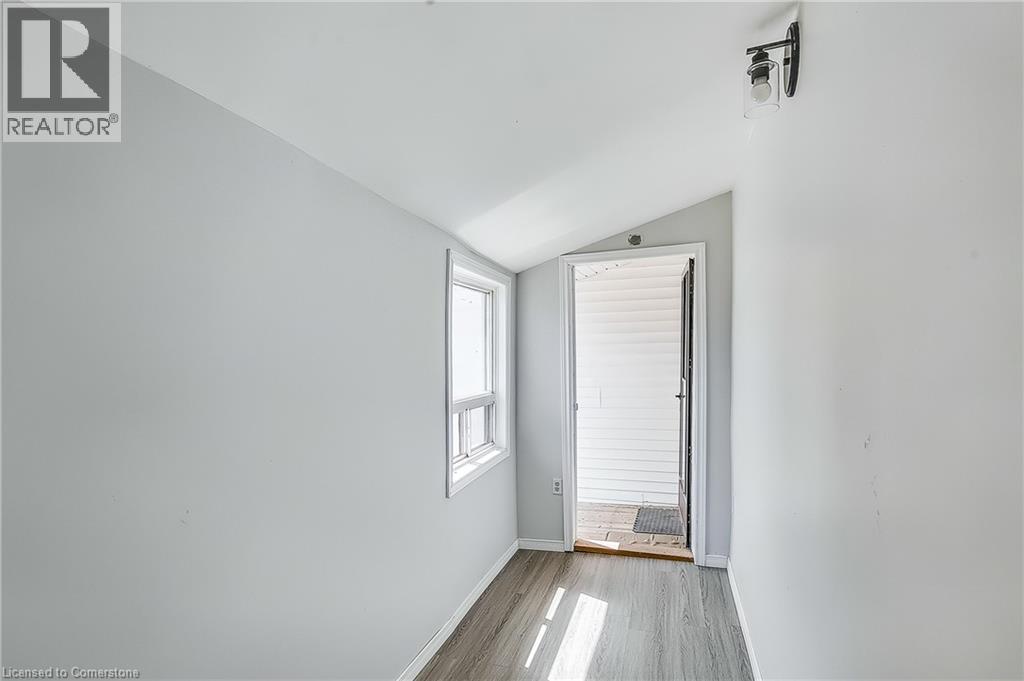 Photo 29 of 704 Roxborough Avenue, Hamilton ON