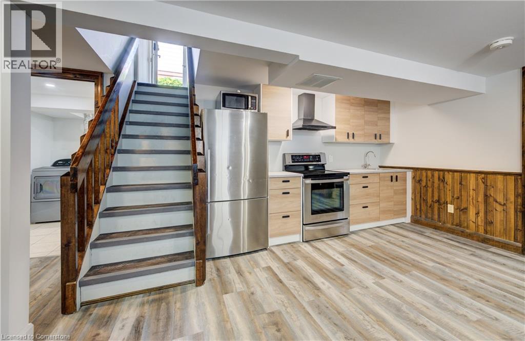 Photo 12 of 88 Glen Lake Crescent Unit B, Kitchener ON