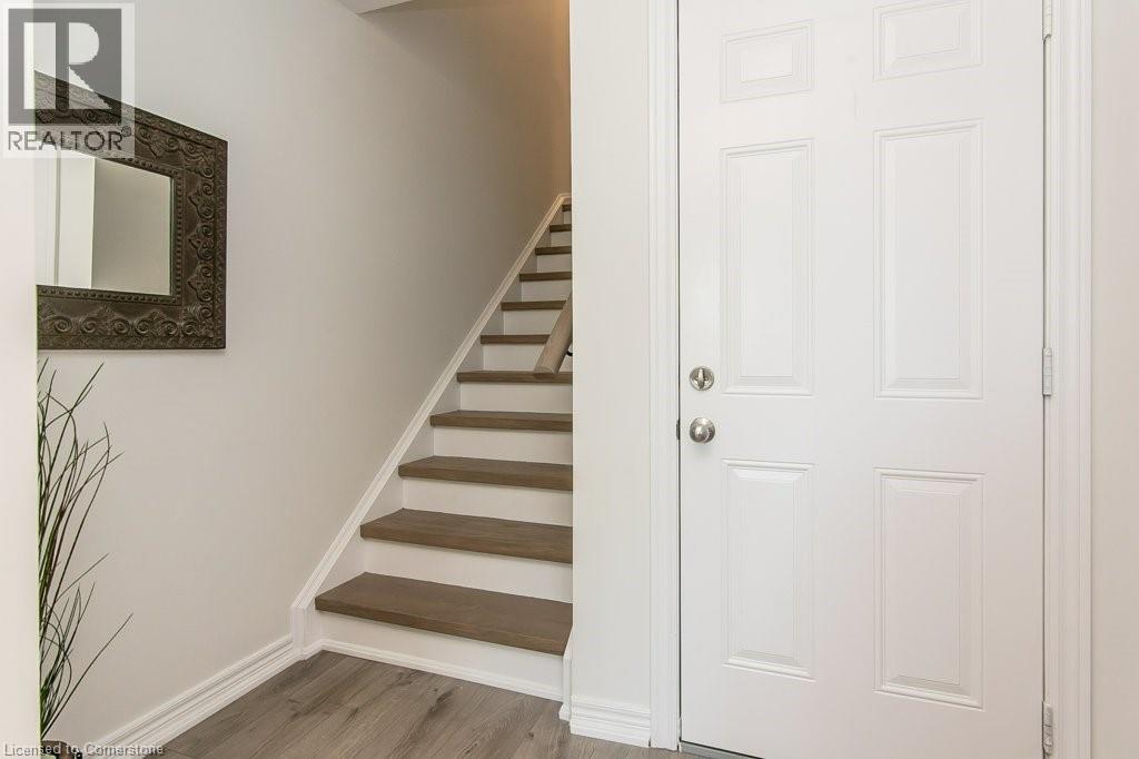 Photo 23 of 386 Linden Drive, Cambridge ON