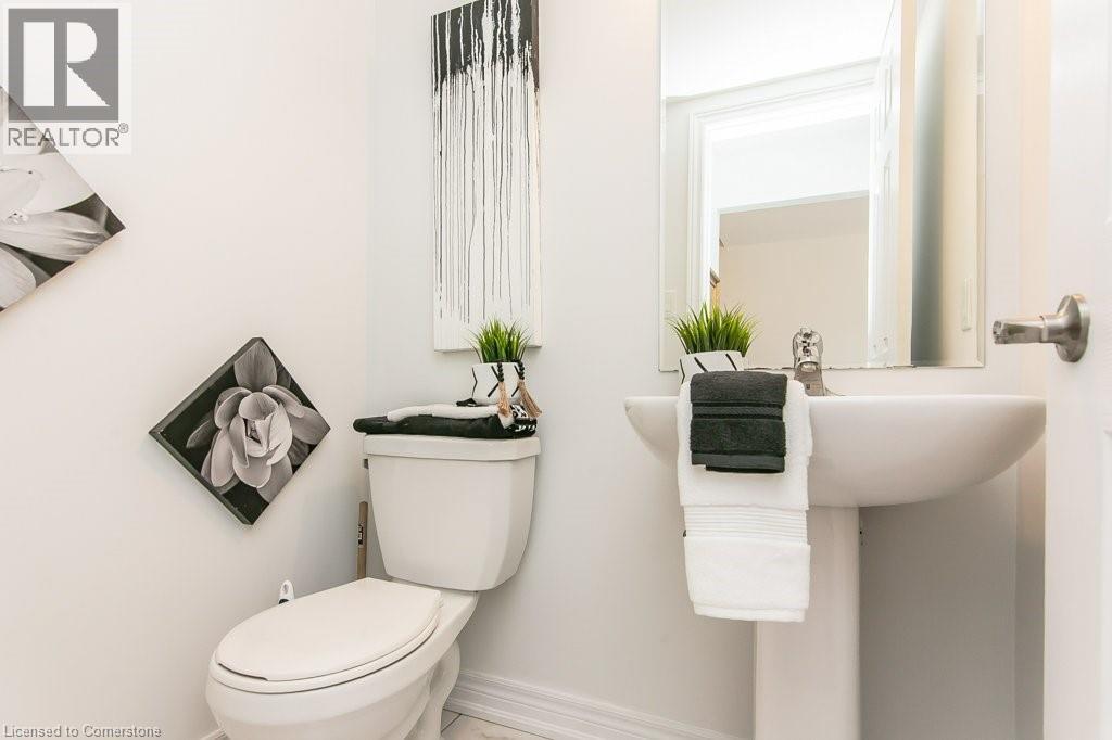 Photo 7 of 386 Linden Drive, Cambridge ON
