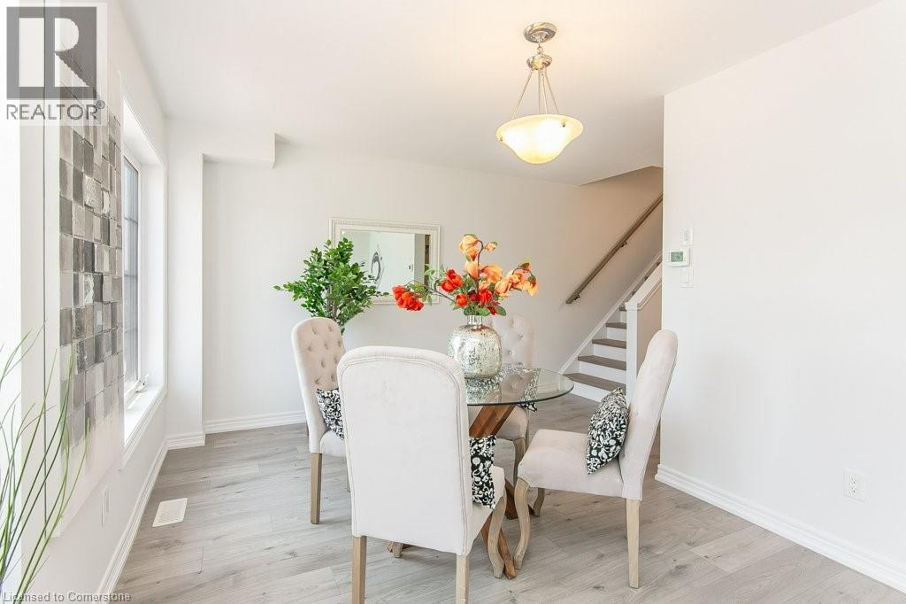 Photo 6 of 386 Linden Drive, Cambridge ON