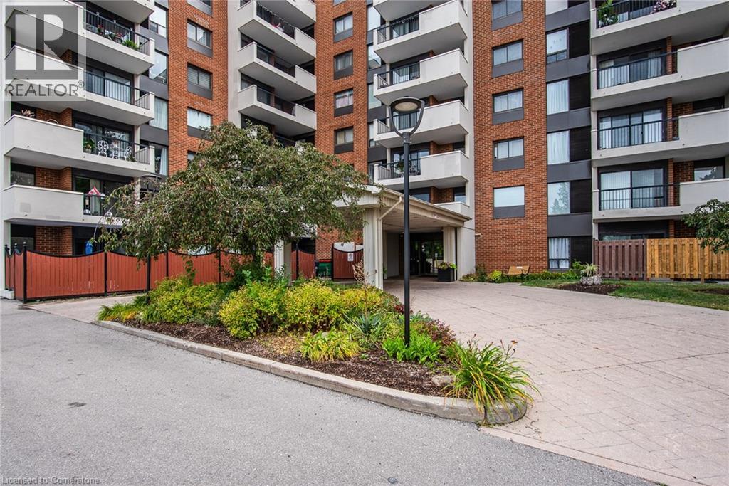 Photo 16 of 260 Sheldon Avenue N Unit 807, Kitchener ON