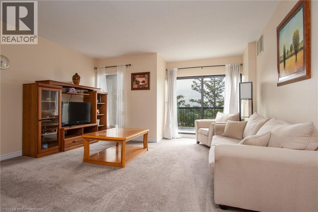 Photo 13 of 260 Sheldon Avenue N Unit 807, Kitchener ON