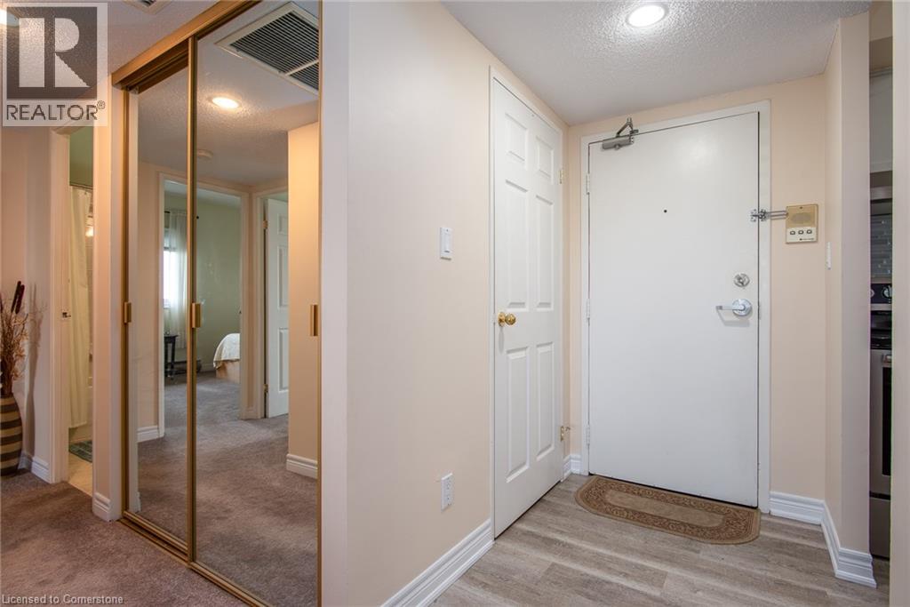 Photo 41 of 260 Sheldon Avenue N Unit 807, Kitchener ON