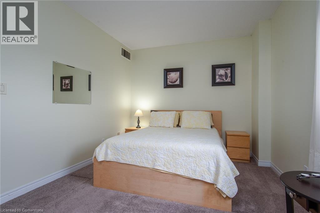 Photo 11 of 260 Sheldon Avenue N Unit 807, Kitchener ON