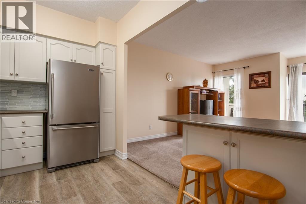 Photo 40 of 260 Sheldon Avenue N Unit 807, Kitchener ON