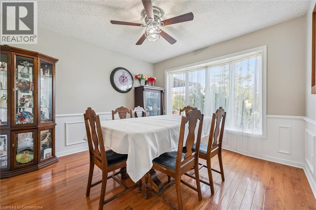 Photo 12 of 177 Royal Orchard Drive, Kitchener ON