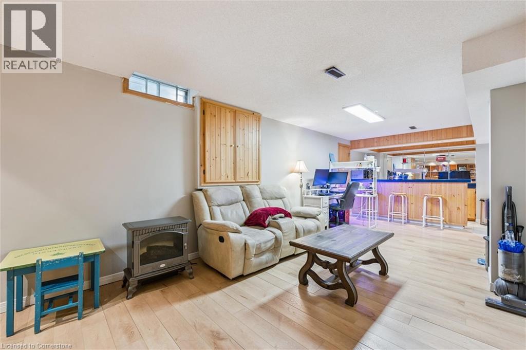 Photo 29 of 177 Royal Orchard Drive, Kitchener ON