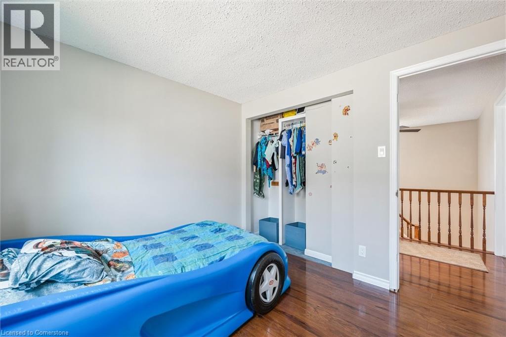 Photo 27 of 177 Royal Orchard Drive, Kitchener ON