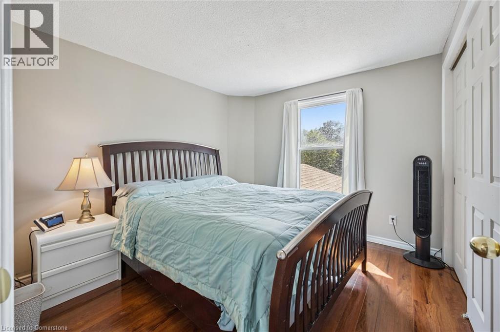 Photo 23 of 177 Royal Orchard Drive, Kitchener ON
