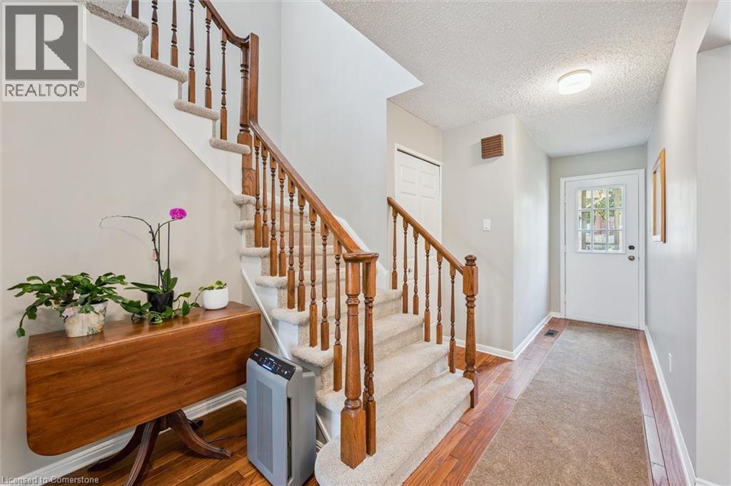 Photo 5 of 177 Royal Orchard Drive, Kitchener ON