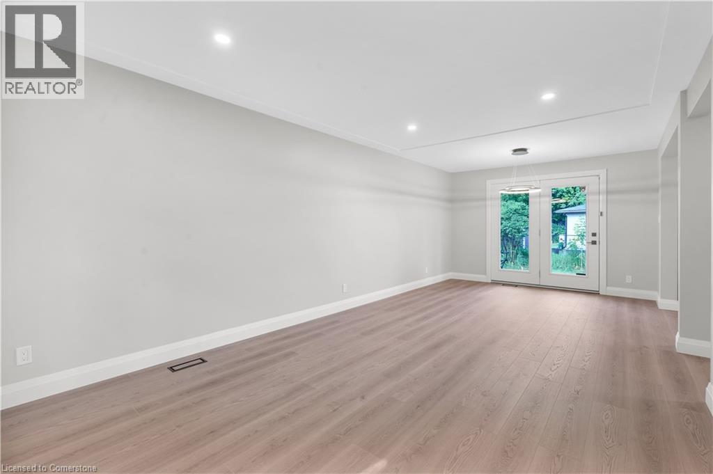 Photo 12 of 206 Shelley Drive Unit Upper, Kitchener ON