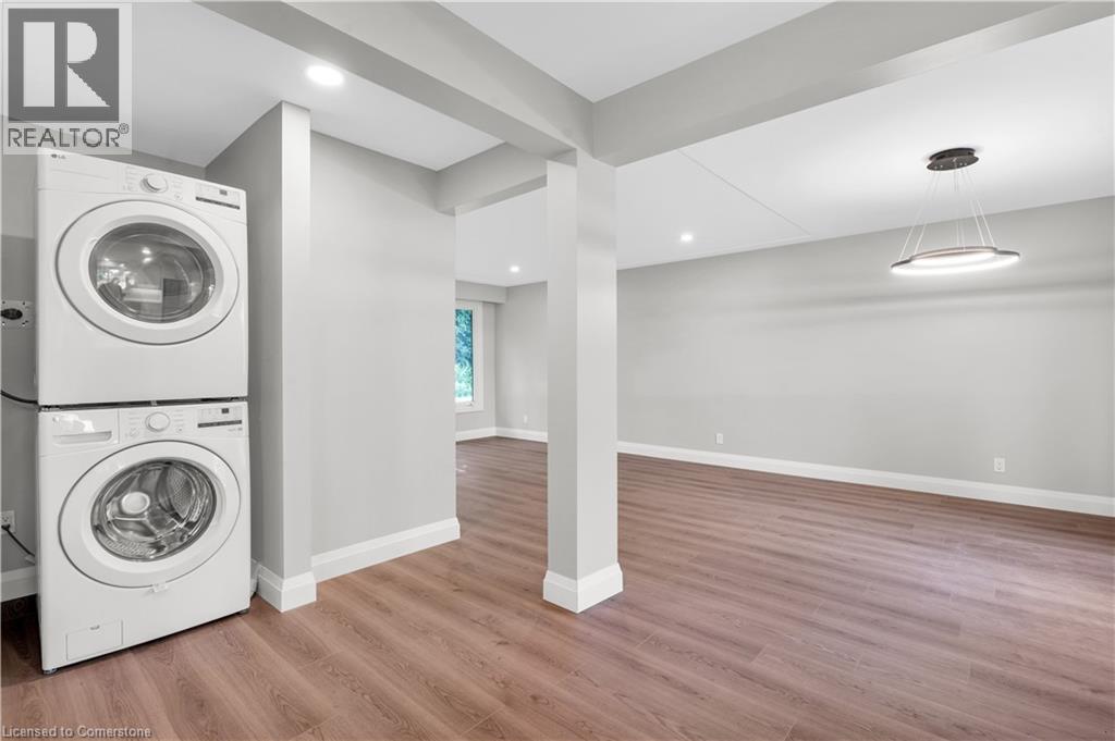 Photo 2 of 206 Shelley Drive Unit Upper, Kitchener ON