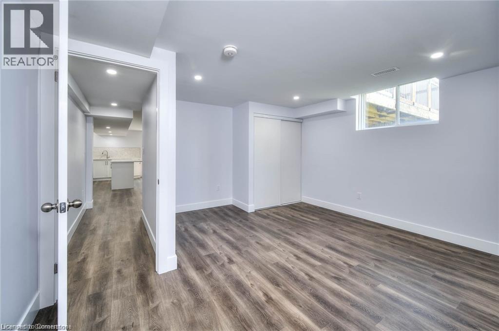 Photo 4 of 550 Rush Meadow Crescent Unit Lower, Kitchener ON