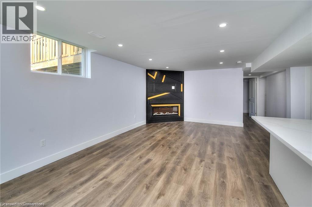 Photo 15 of 550 Rush Meadow Crescent Unit Lower, Kitchener ON