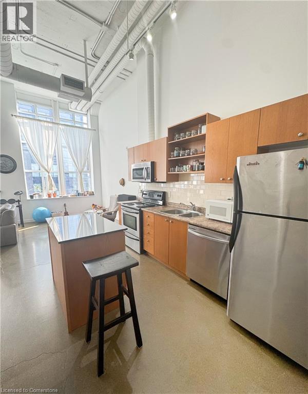 Photo 2 of 410 King Street W Unit 418, Waterloo ON