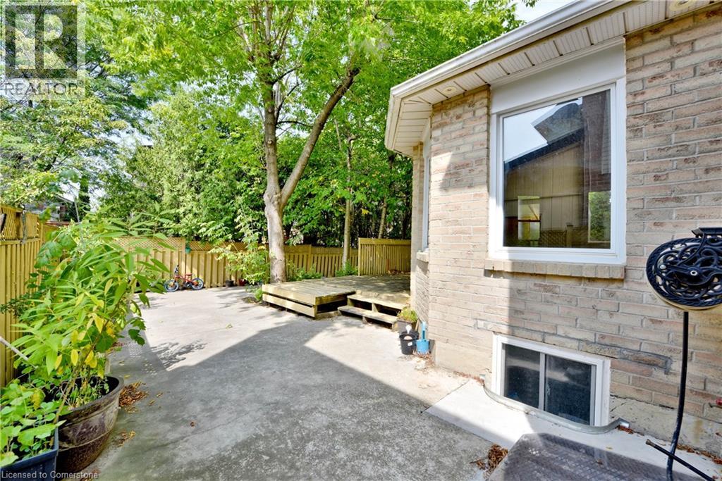 Photo 6 of 5570 Shorecrest Crescent, Mississauga ON